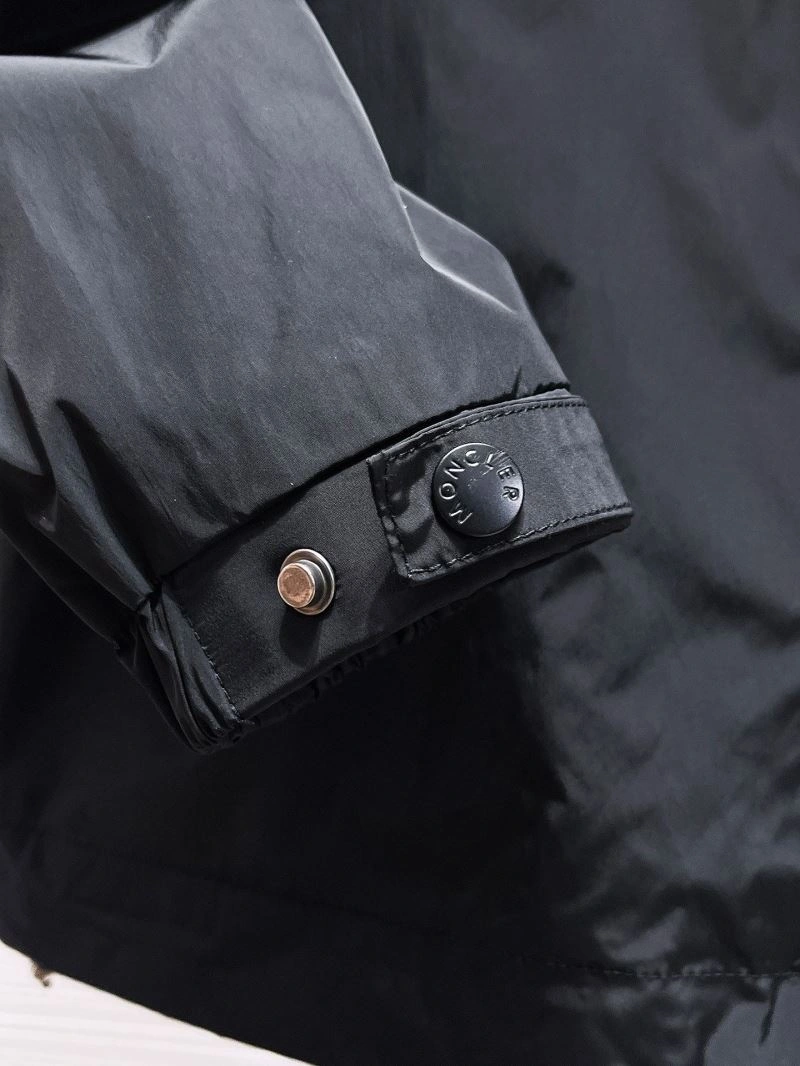 FreshLook Moncler Outwear 140157