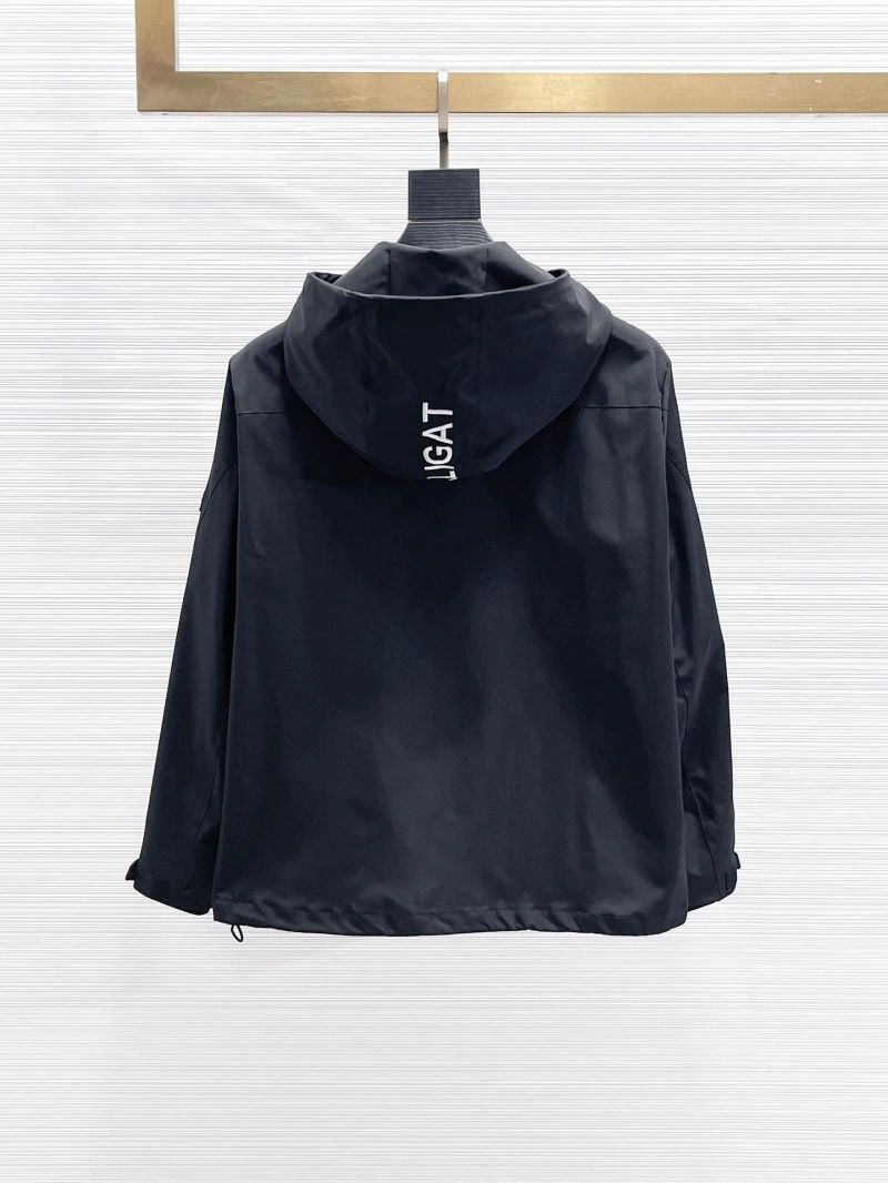 Moncler Outwear Sustainable 140171