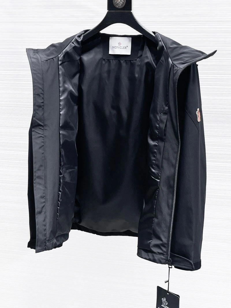 Moncler Outwear Sustainable 140171