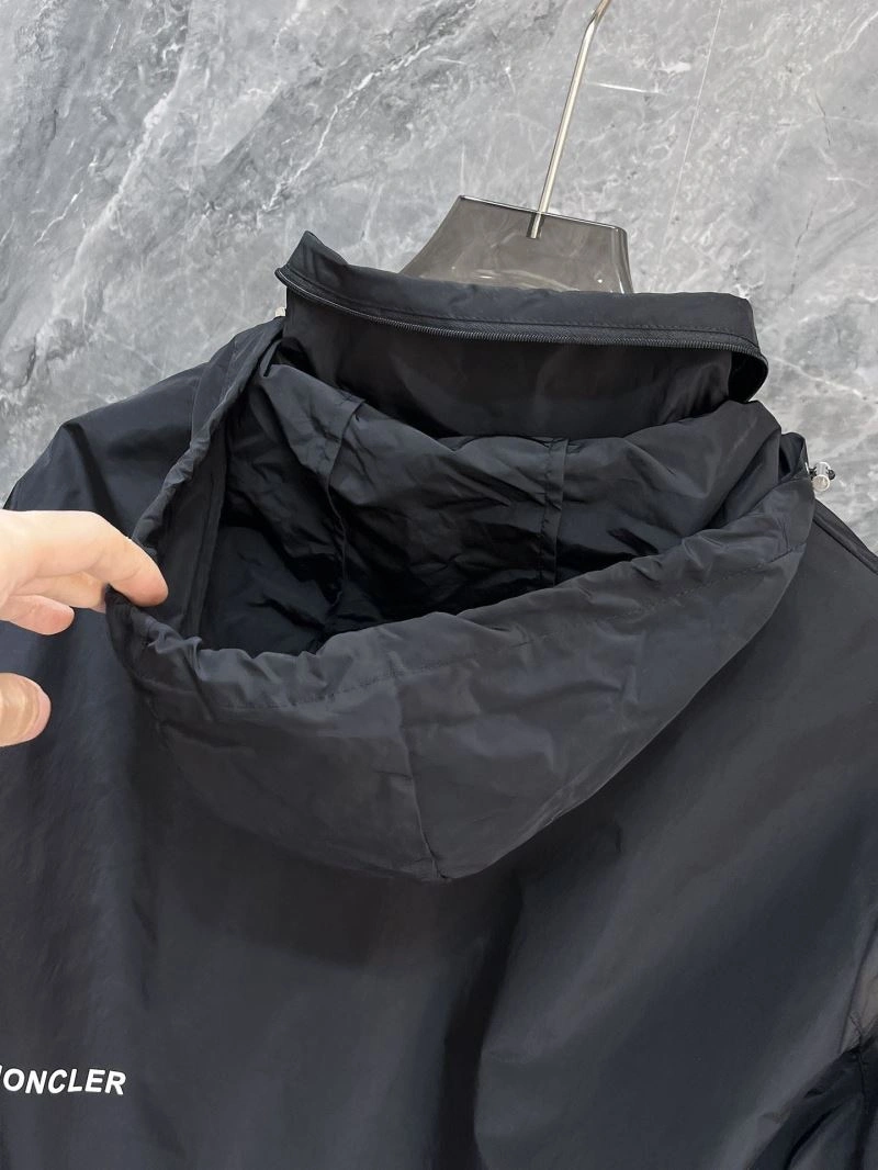 Moncler Outwear Breathable 140155