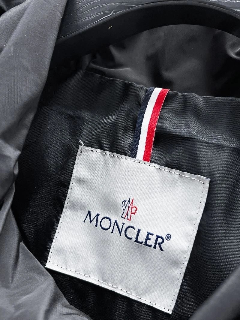 AllSeason Moncler Outwear 140172