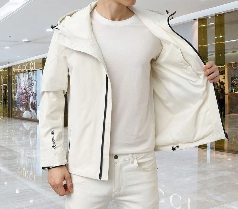 Moncler Outwear Tailored 140162