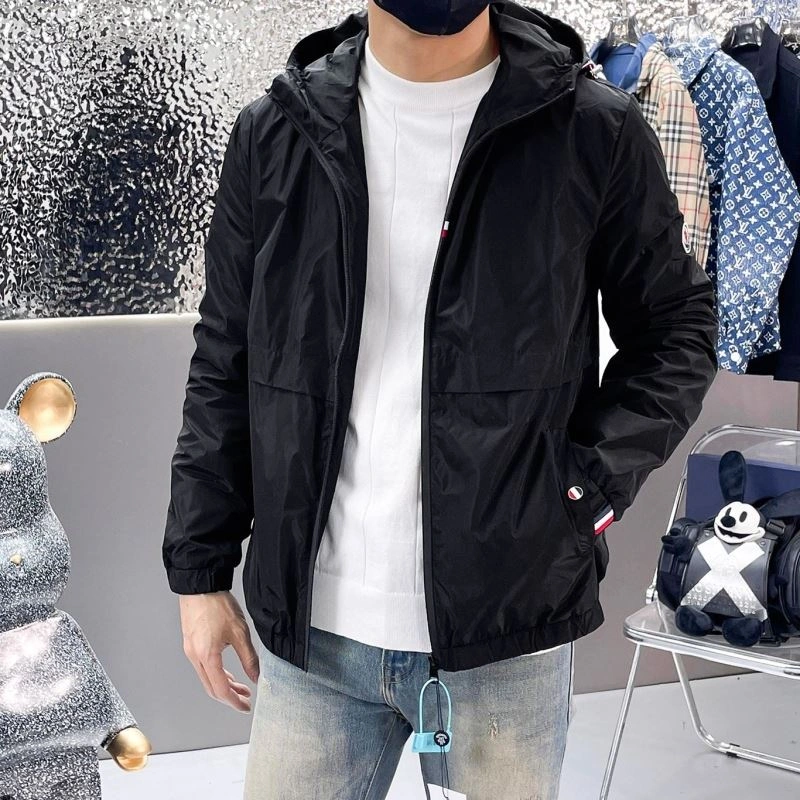 Moncler Outwear Packable 140156
