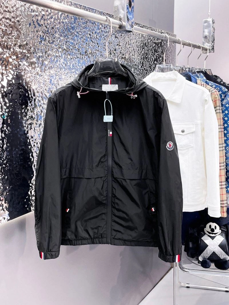 Moncler Outwear Packable 140156