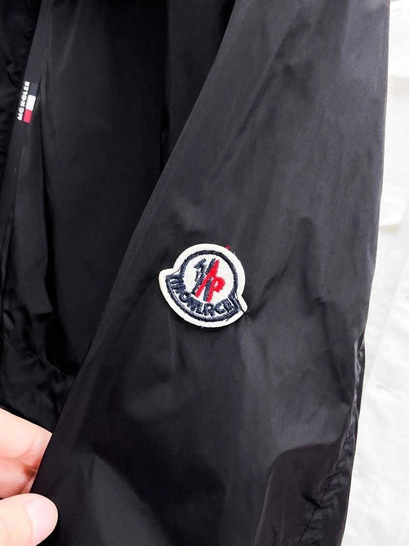 Moncler Outwear Packable 140156