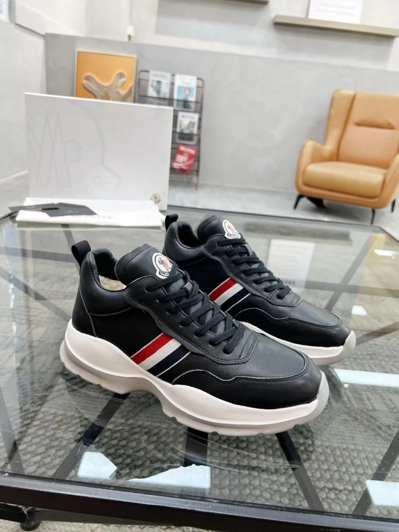 Snug Moncler Shoes 4216