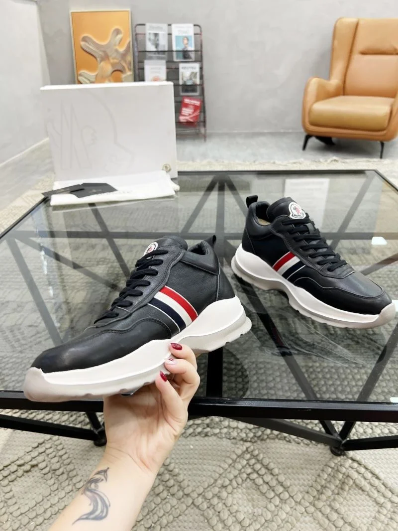 Snug Moncler Shoes 4216
