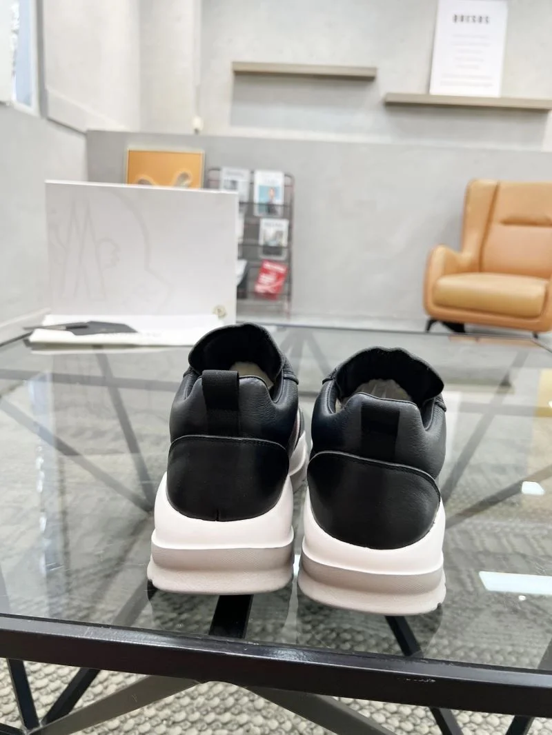Snug Moncler Shoes 4216