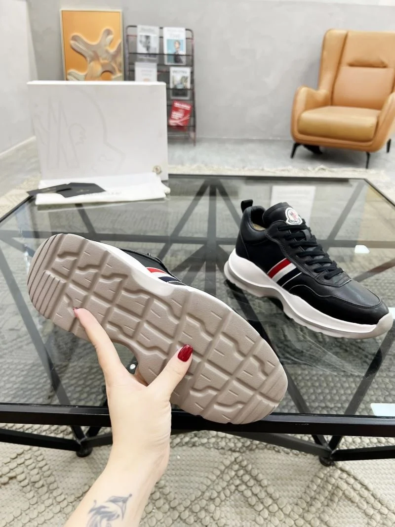 Snug Moncler Shoes 4216
