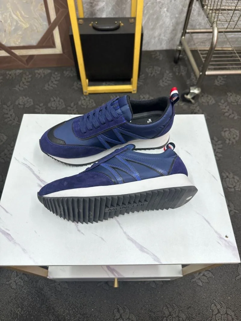 Snug Moncler Shoes 13656