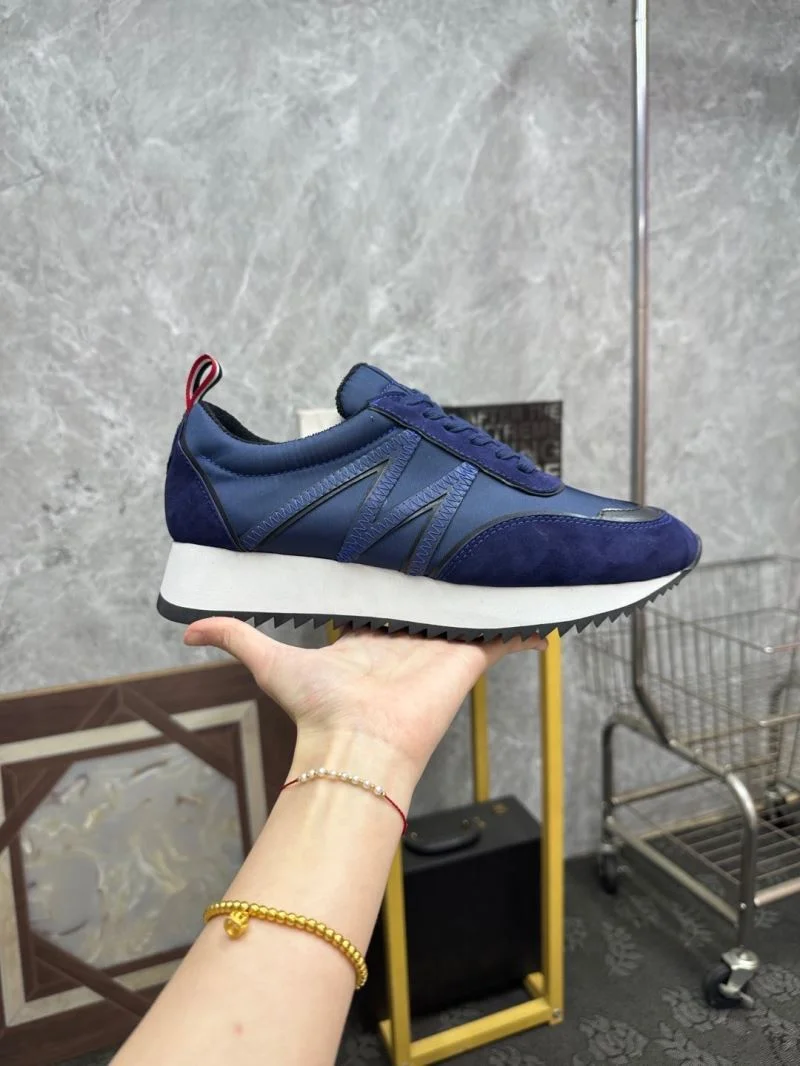 Snug Moncler Shoes 13656