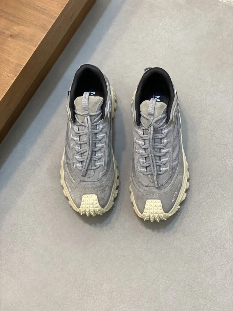 Snug Moncler Shoes 13636