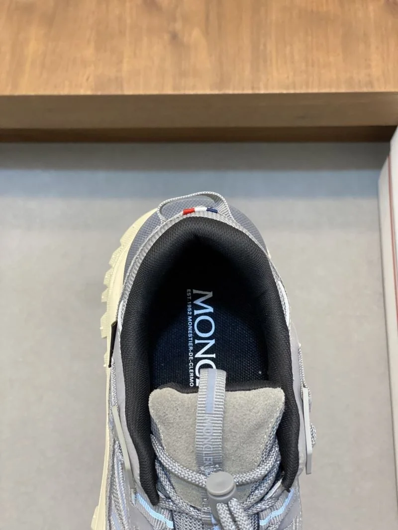 Snug Moncler Shoes 13636