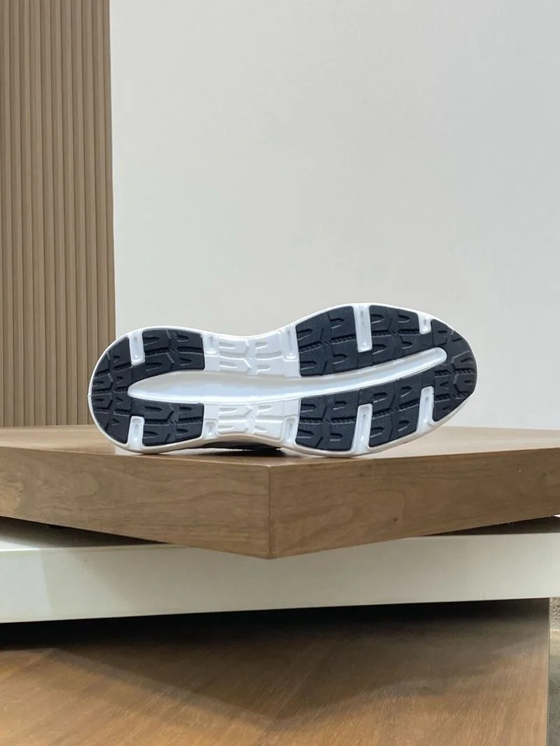 MoistureWicking Moncler Shoes 13594