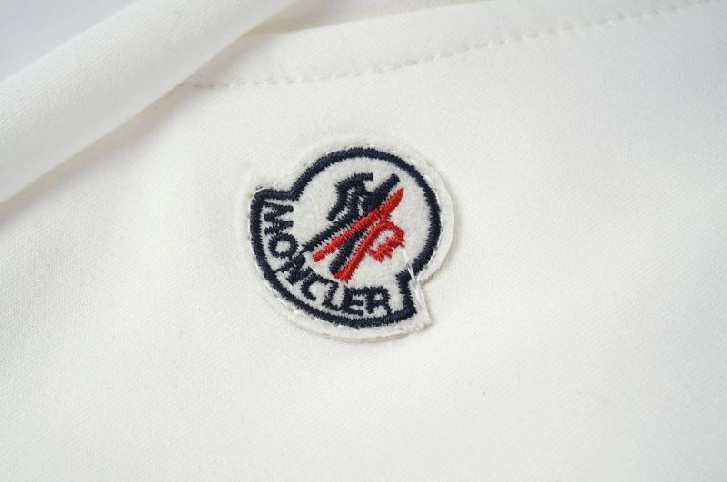 Moncler Short Pants Sporty 143718