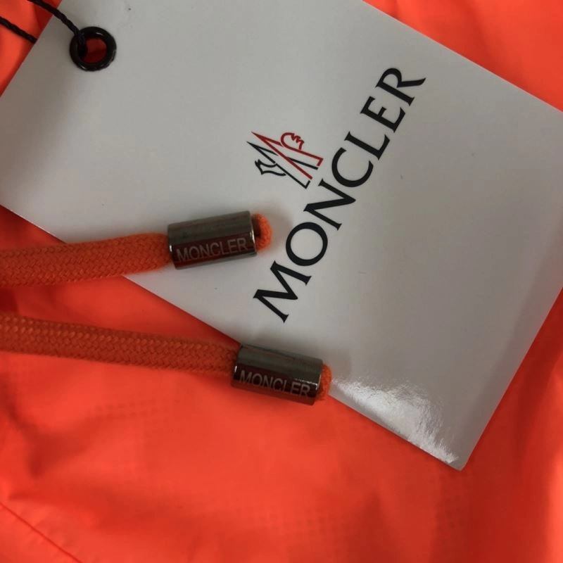 Moncler Short Pants EasyMatch 143306