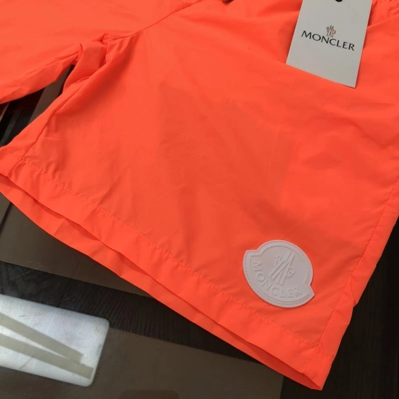 Moncler Short Pants EasyMatch 143306
