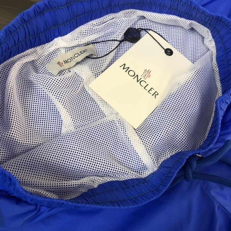 TravelReady Moncler Short Pants 143309