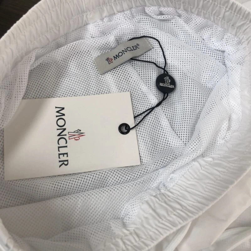 RelaxedFit Moncler Short Pants 143300
