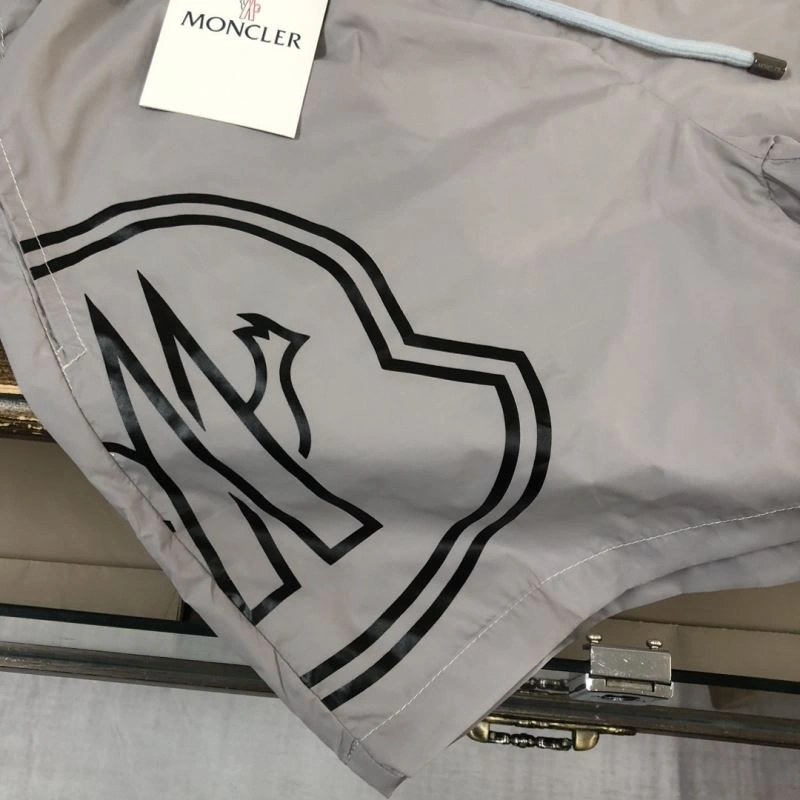 Moncler Short Pants Lightweight 143302