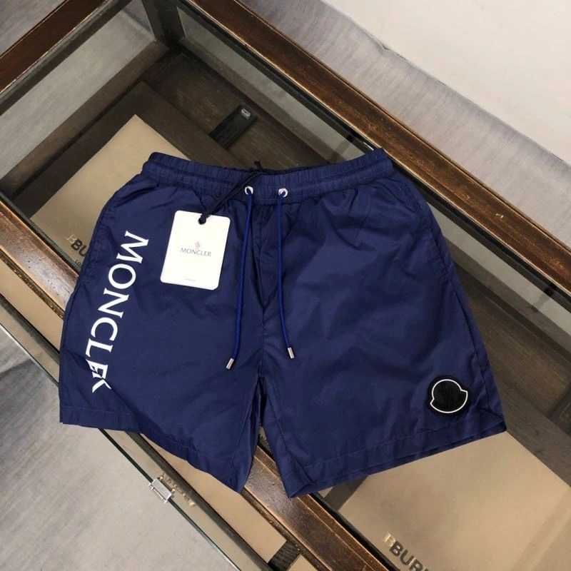 RelaxedFit Moncler Short Pants 143286