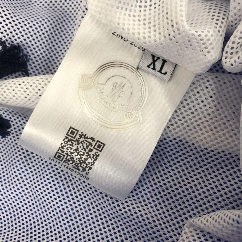 Moncler Short Pants AllSeason 143290