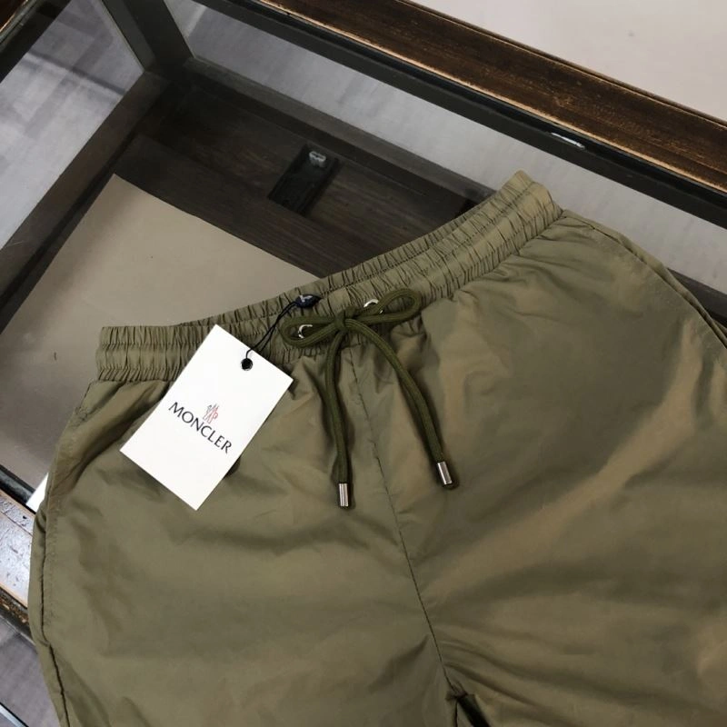 Sleek Moncler Short Pants 143279