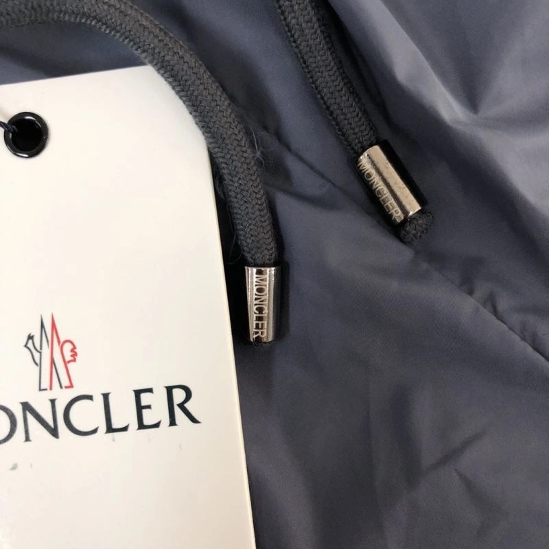 EyeCatching Moncler Short Pants 143284