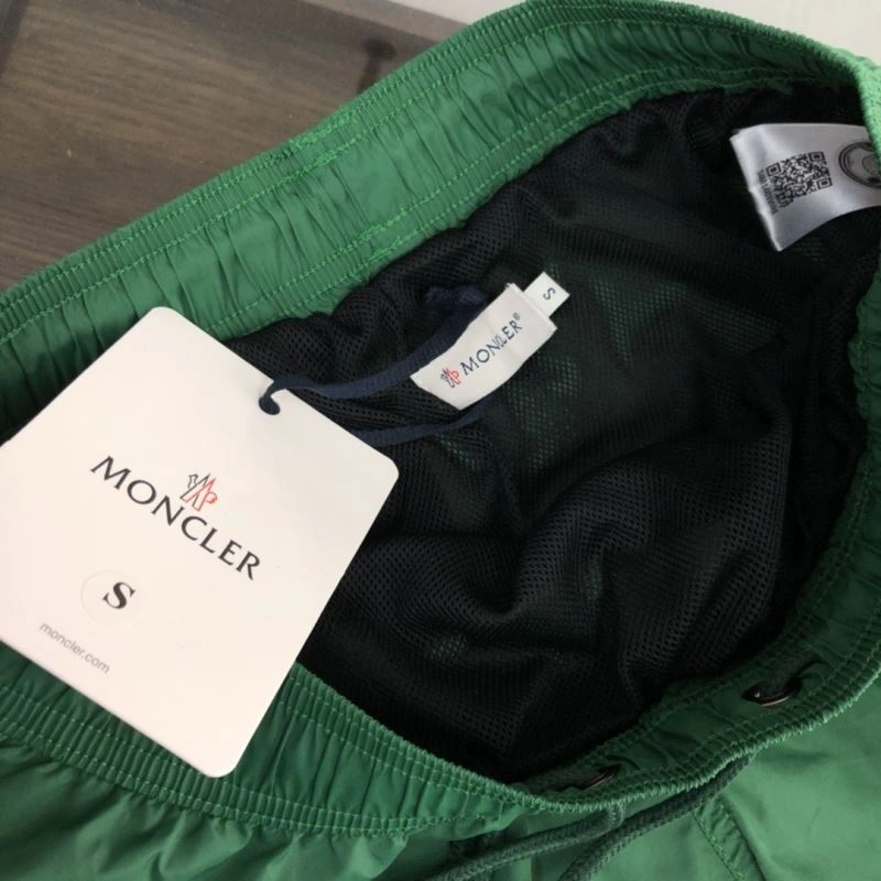 Moncler Short Pants Elegant 143346