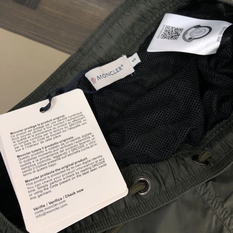 Moncler Short Pants Durable 143271