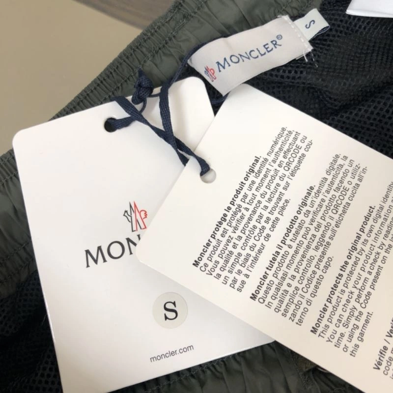 Moncler Short Pants Durable 143271