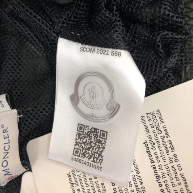 Moncler Short Pants Durable 143271