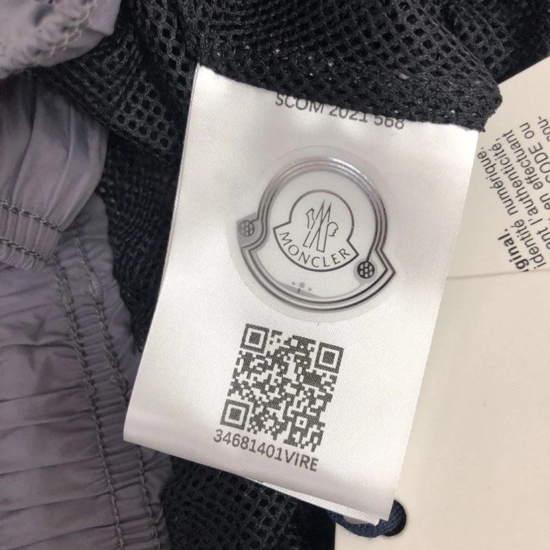 Moncler Short Pants Snug 143258