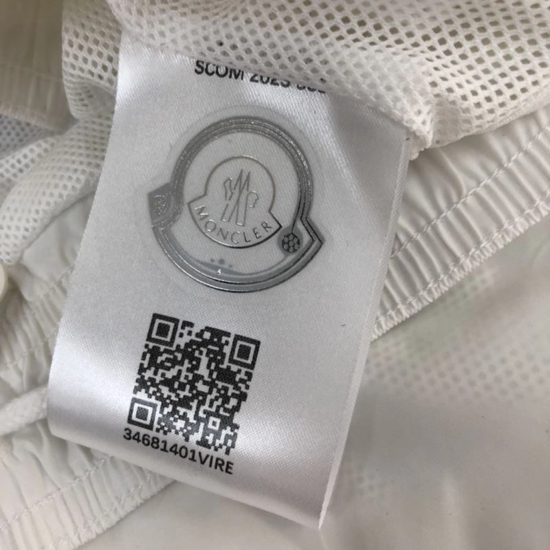 Moncler Short Pants FlexibleFit 143259