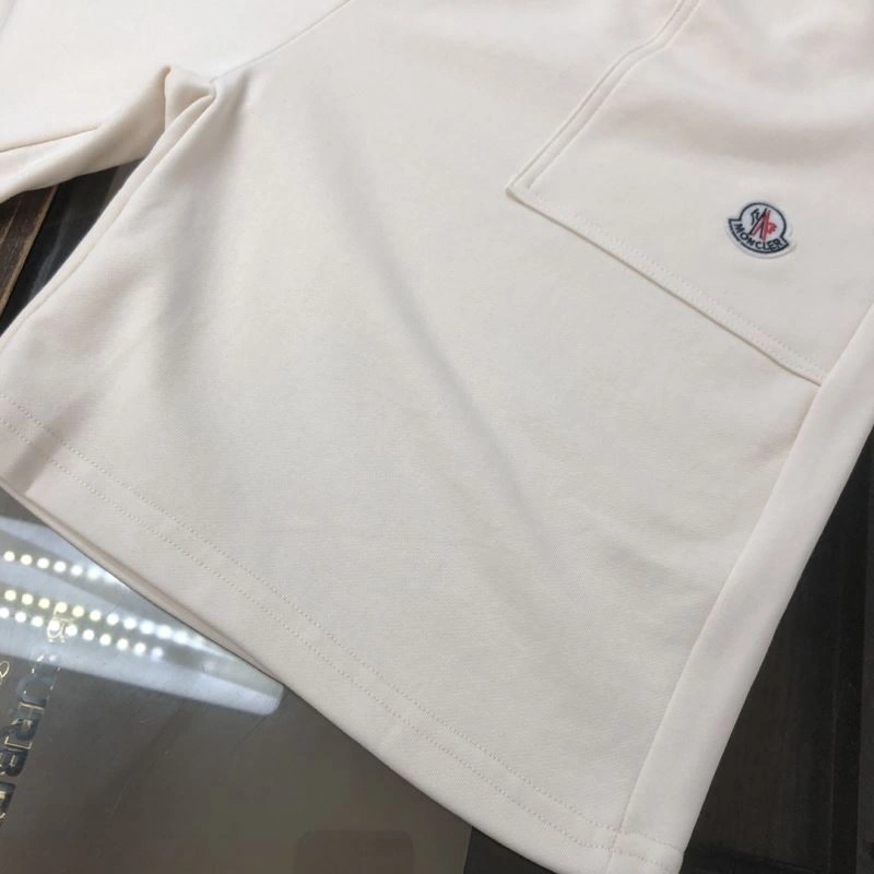 Moncler Short Pants Durable 143250