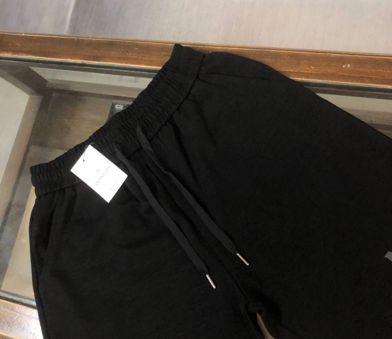 Functional Moncler Short Pants 143242