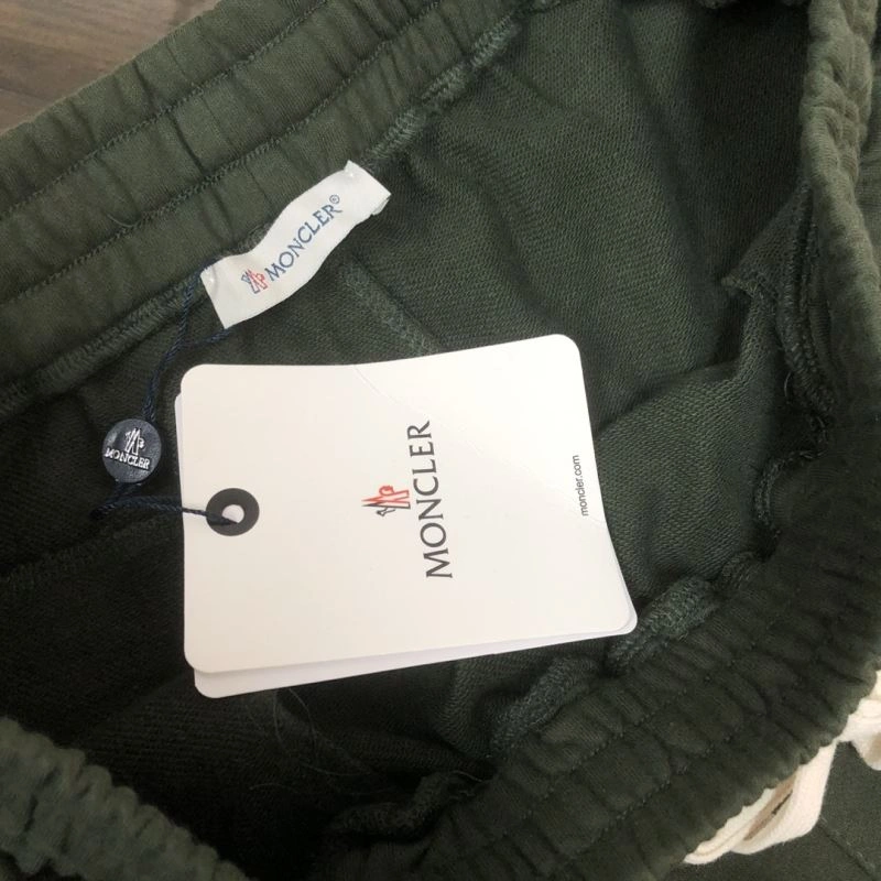 Chic Moncler Short Pants 143225