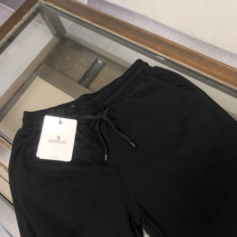 Snug Moncler Short Pants 143206