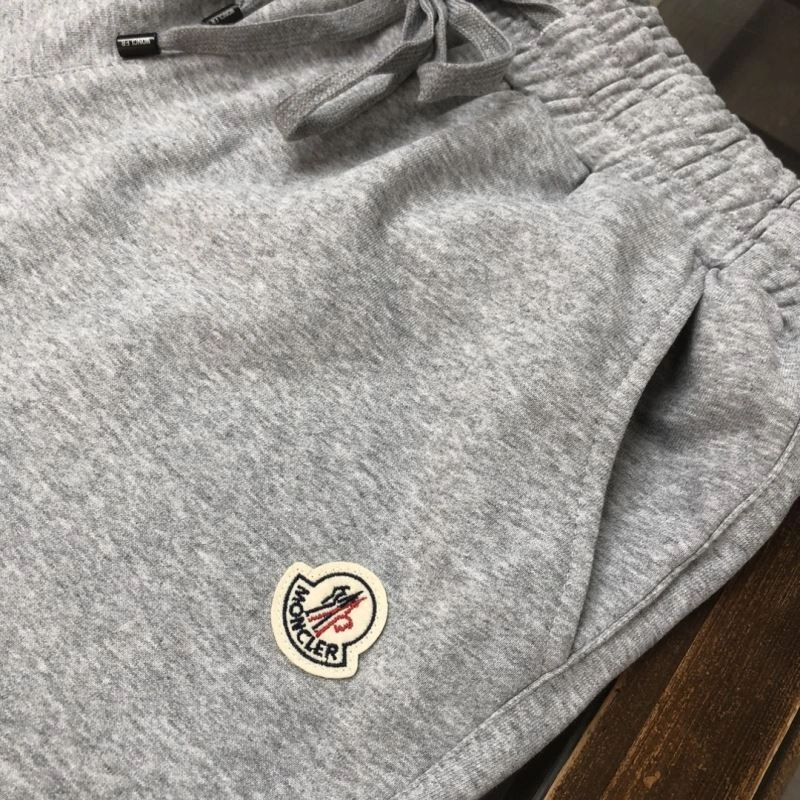 Comfortable Moncler Short Pants 143207