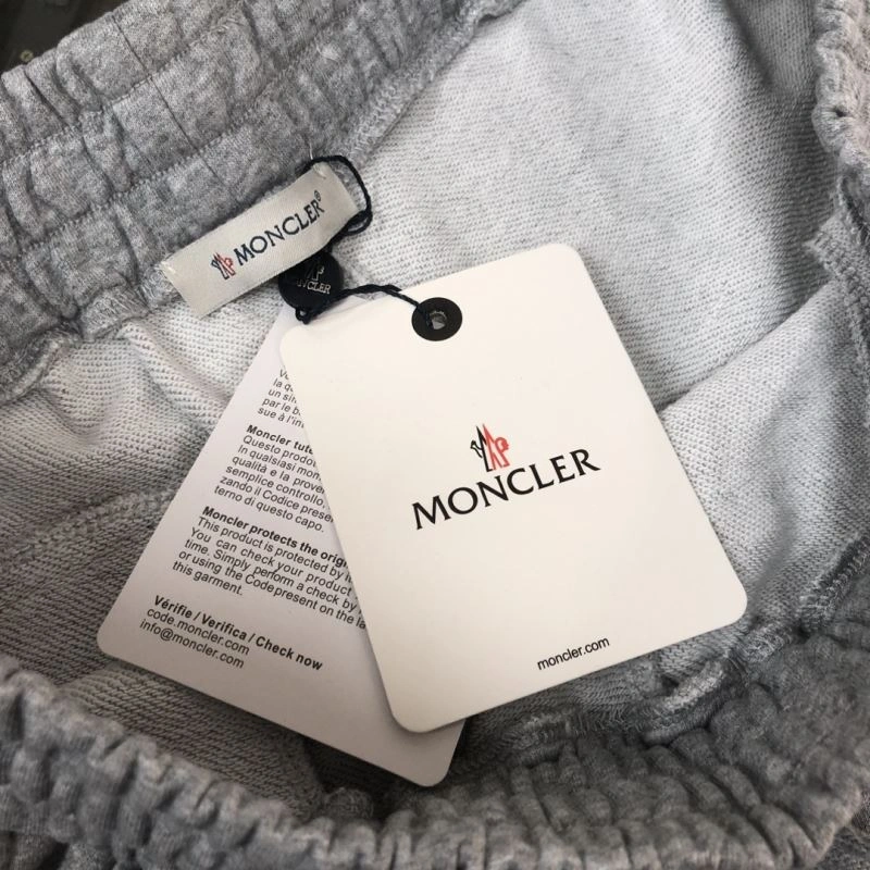 Comfortable Moncler Short Pants 143207