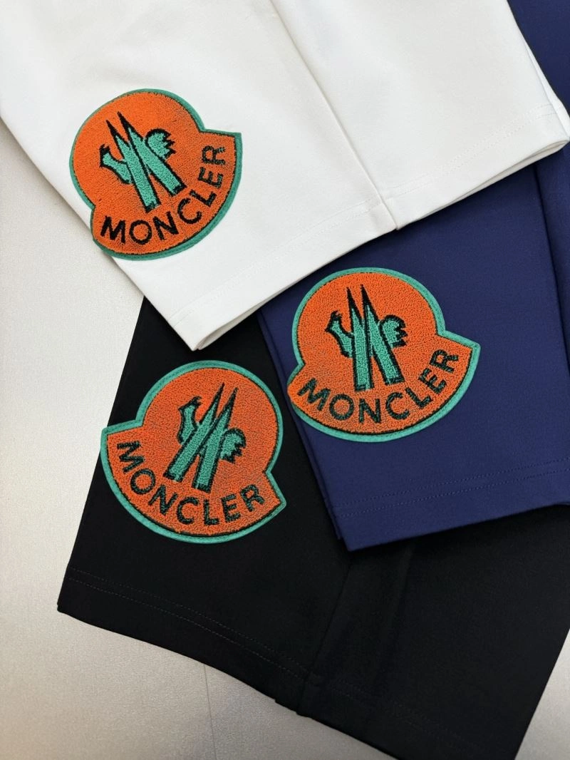 Resilient Moncler Short Pants 142376