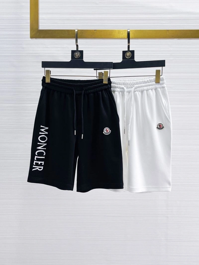 Moncler Short Pants Sleek 142363