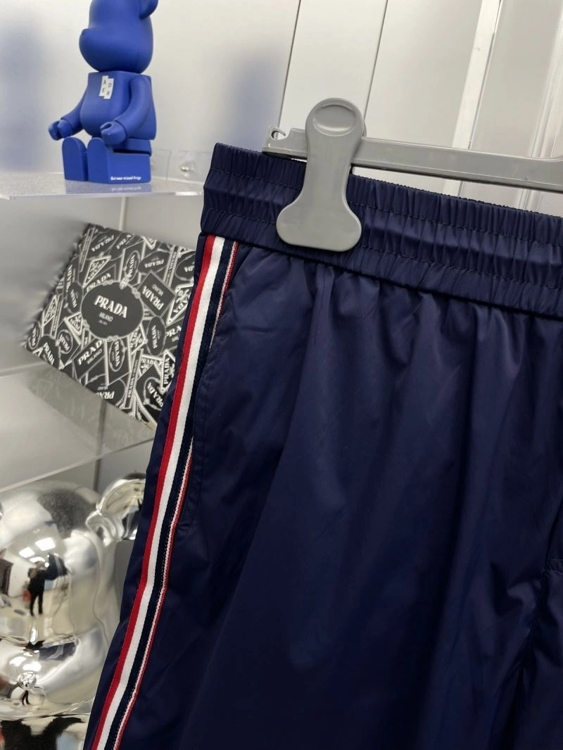 Unisex Moncler Short Pants 142357