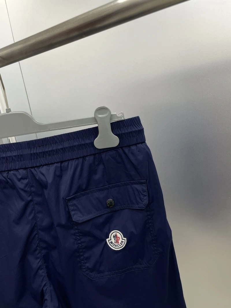 Unisex Moncler Short Pants 142357