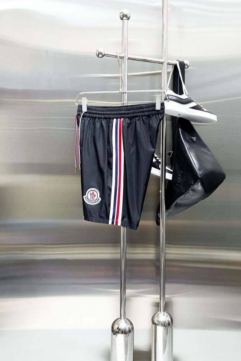 Moncler Short Pants Comfortable 142354