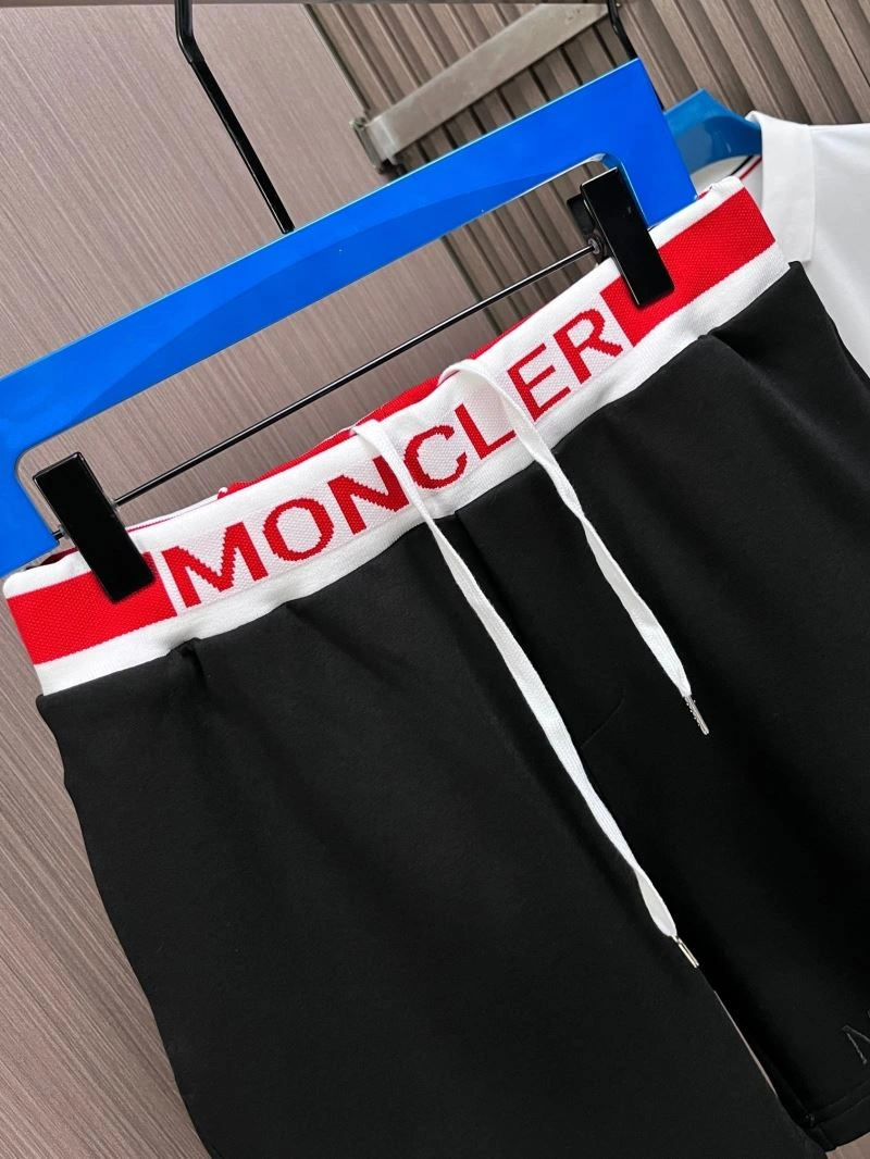Stylish Moncler Short Pants 142343