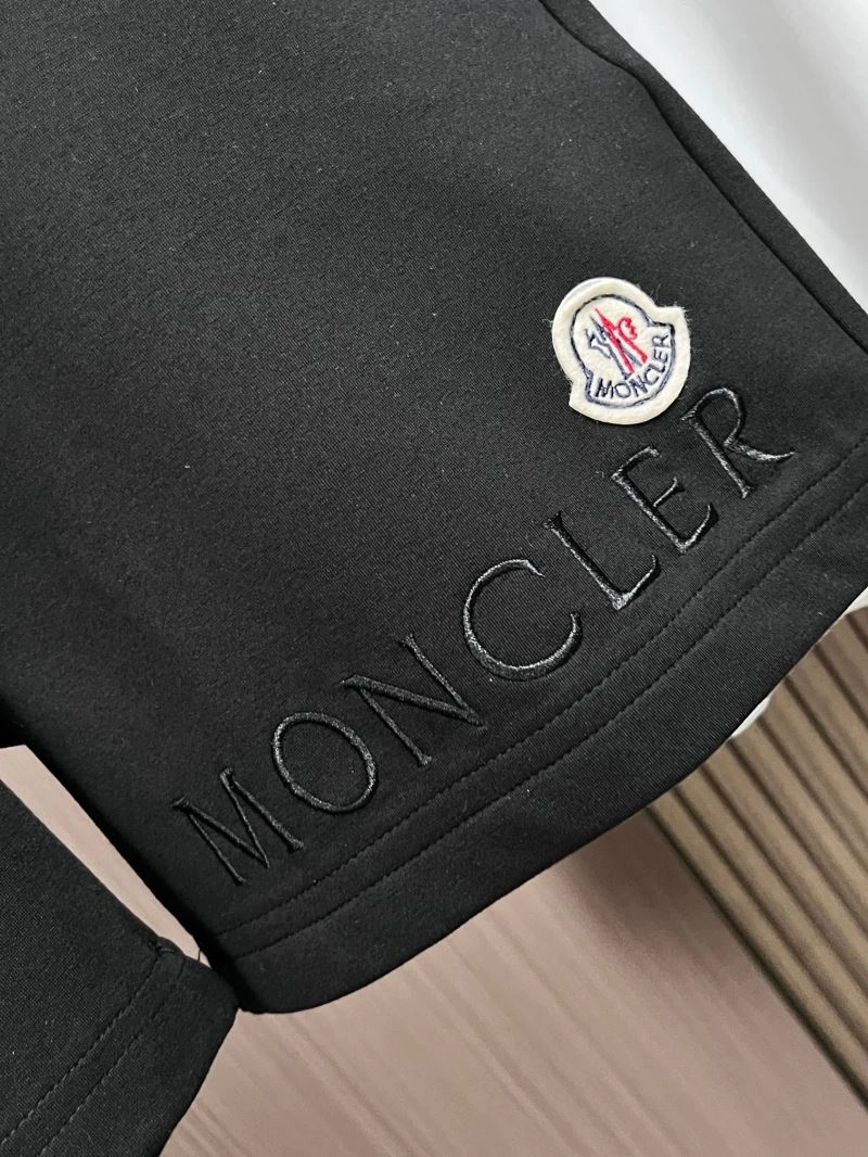 Stylish Moncler Short Pants 142343