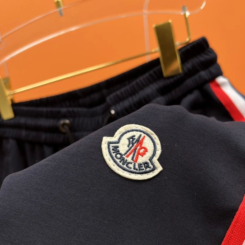 Moncler Short Pants Breathable 142339