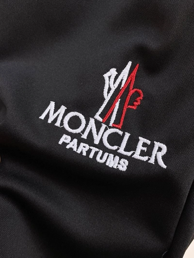 FlexibleFit Moncler Short Pants 141816