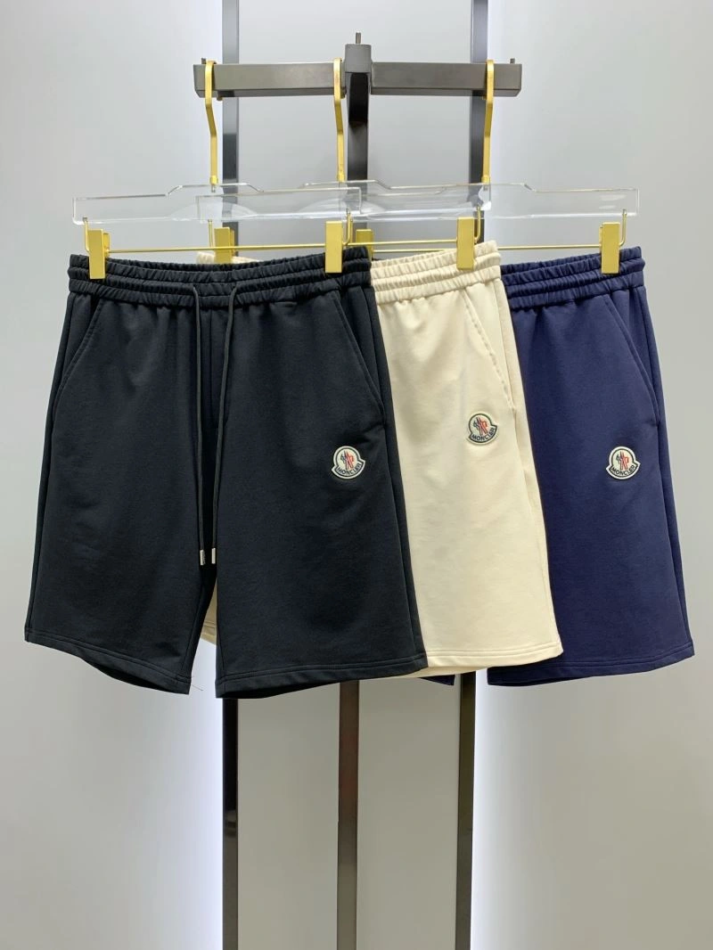 Flexible Moncler Short Pants 141812